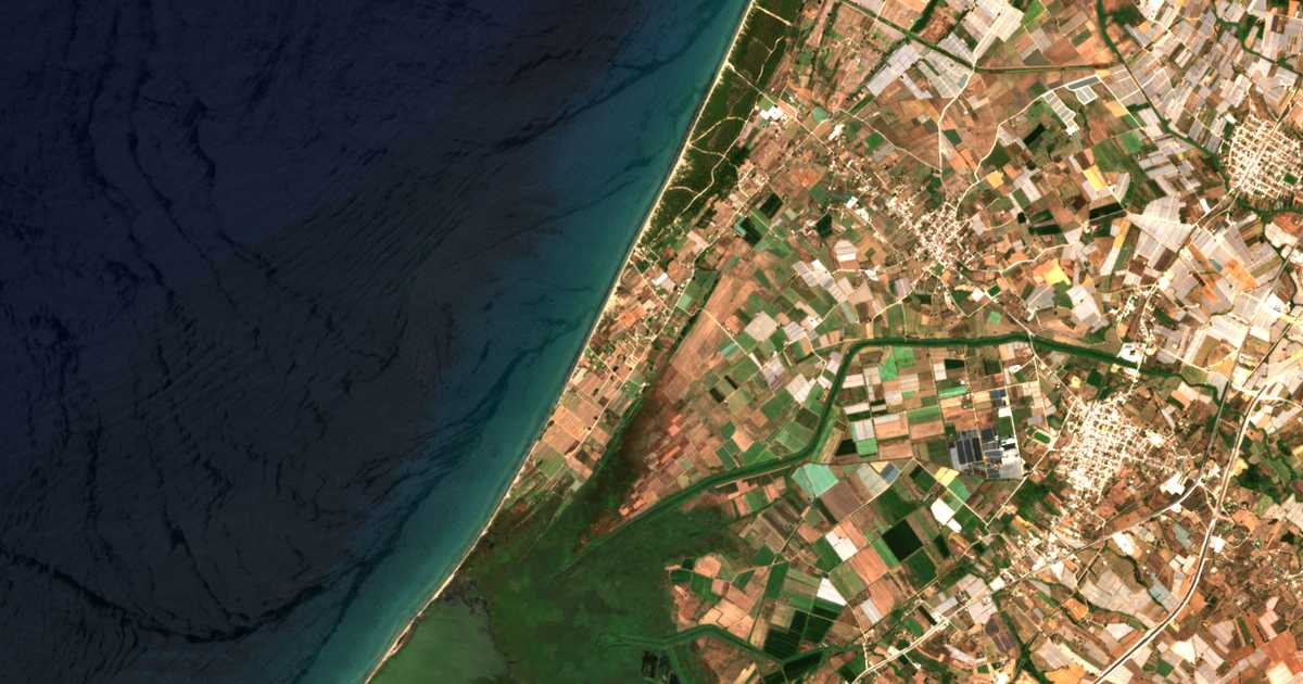 Mapa por satélite de Brínia