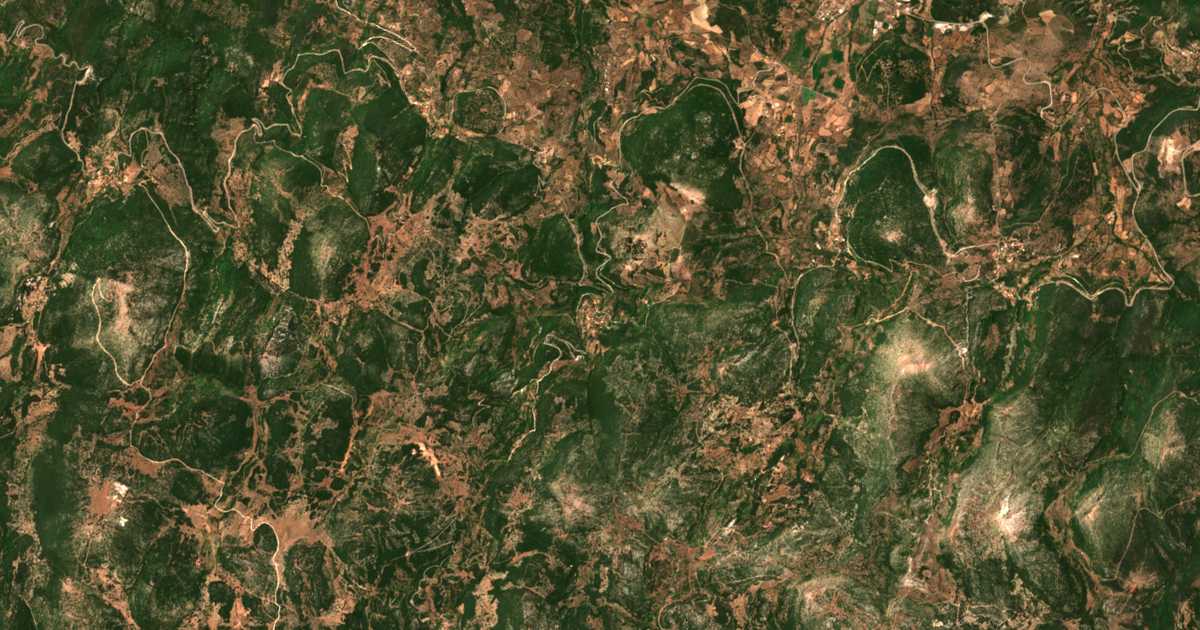 Mapa por satélite de Myrónia
