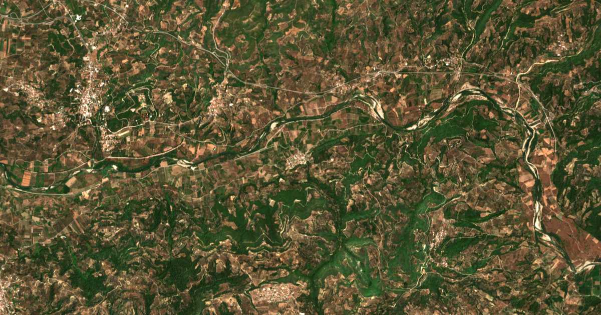Mapa por satélite de Néa Kalyvákia