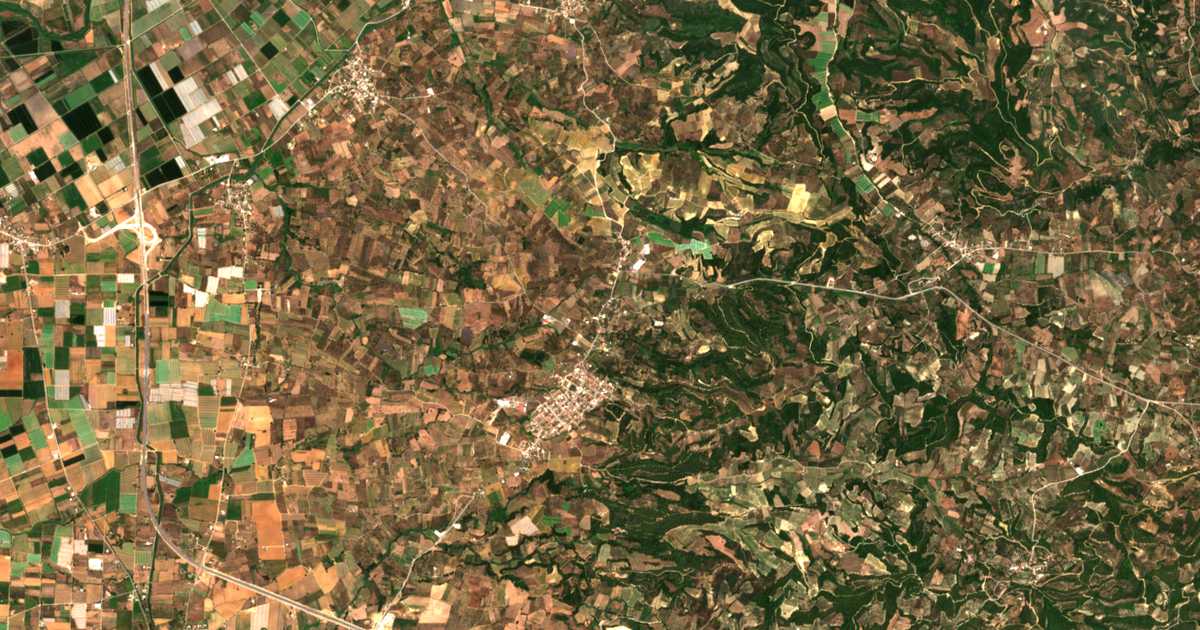 Mapa por satélite de Ágios Geórgios
