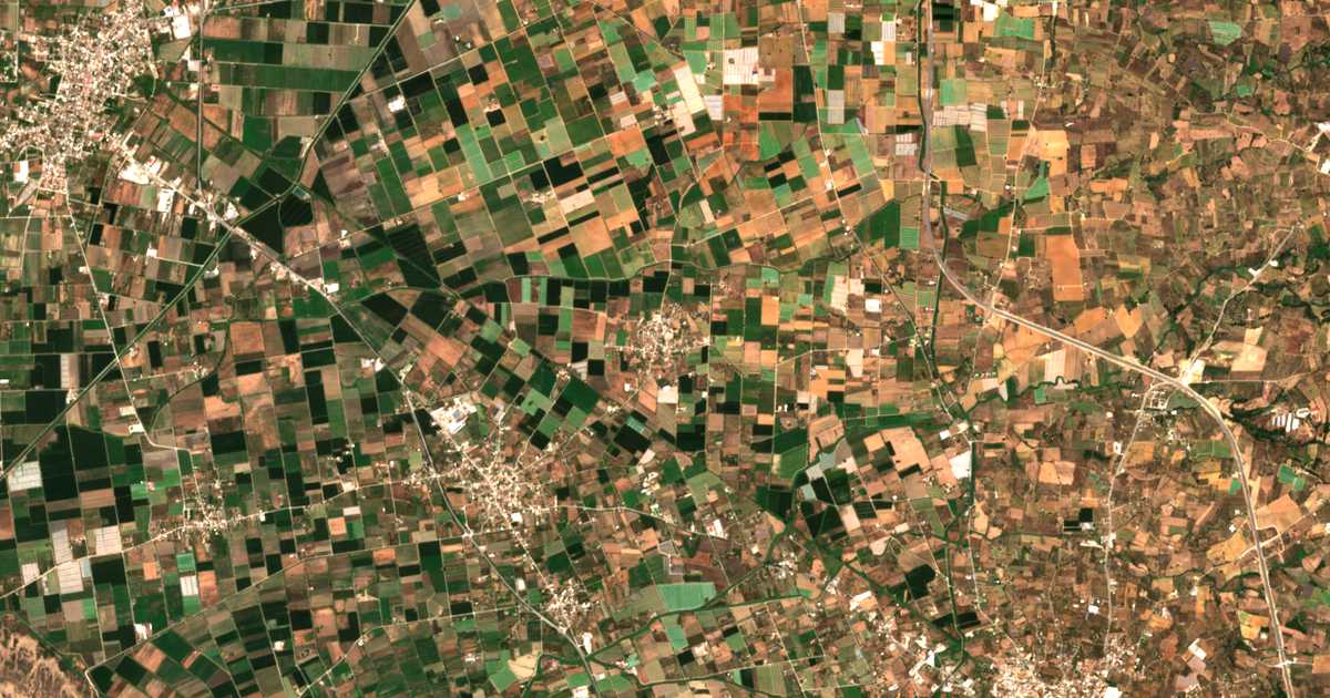 Mapa por satélite de Ampelókampos