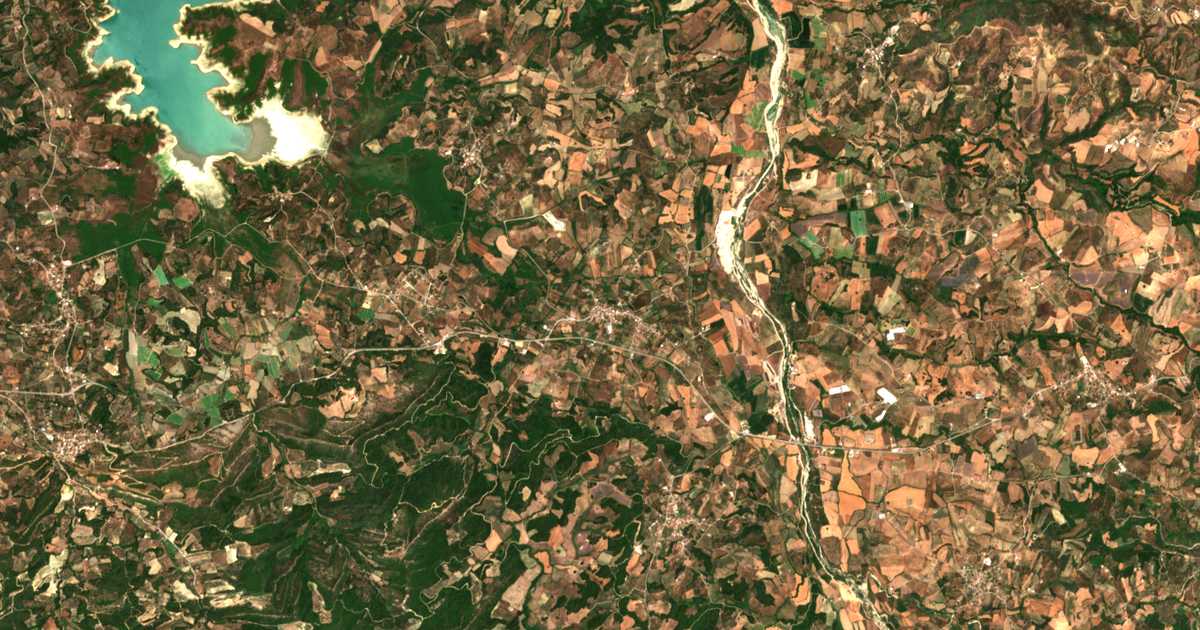 Mapa por satélite de Éfira