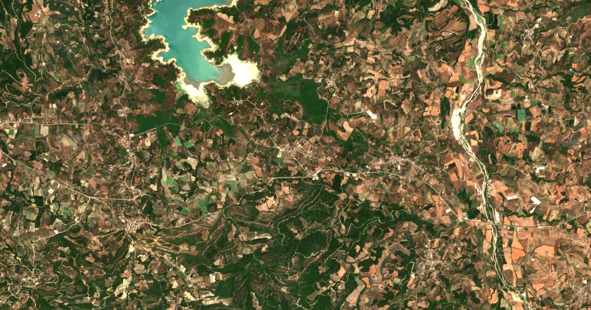 Mapa por satélite de Oraía