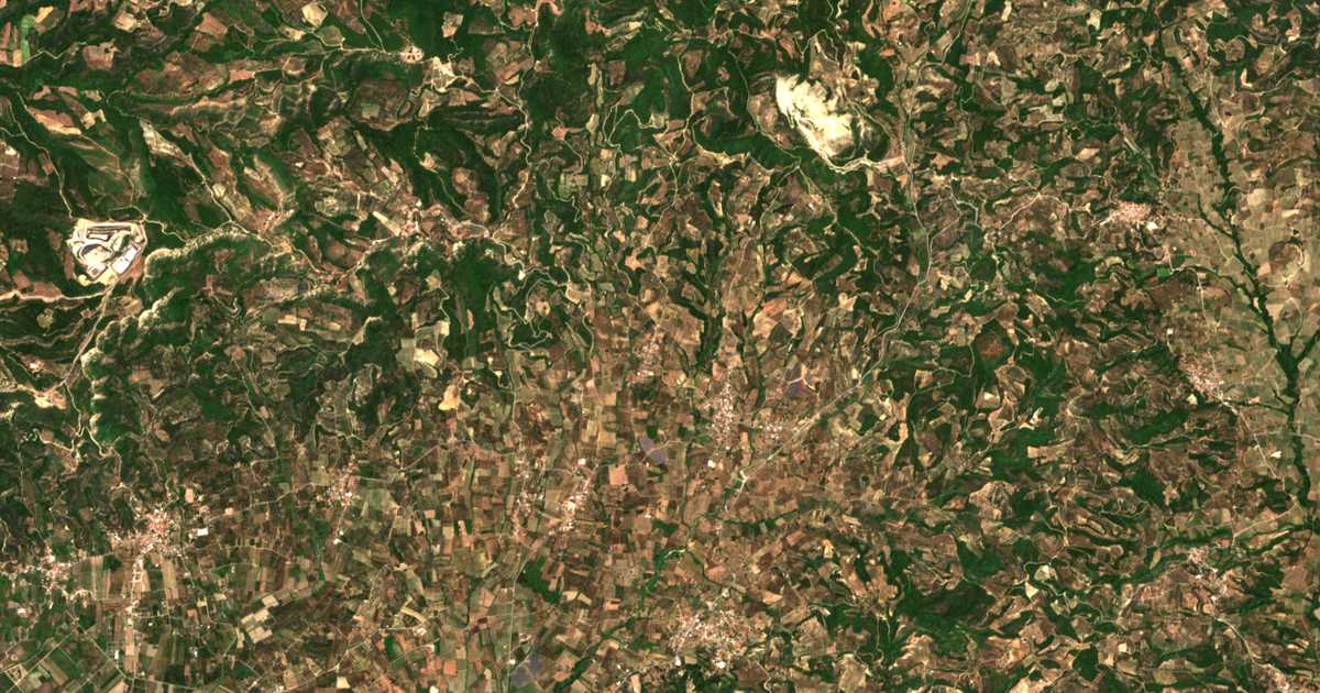 Mapa por satélite de Ágioi Apóstoloi