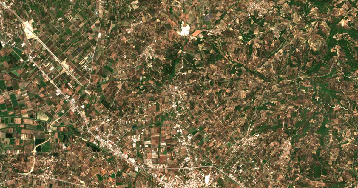 Mapa por satélite de Ágios Geórgios