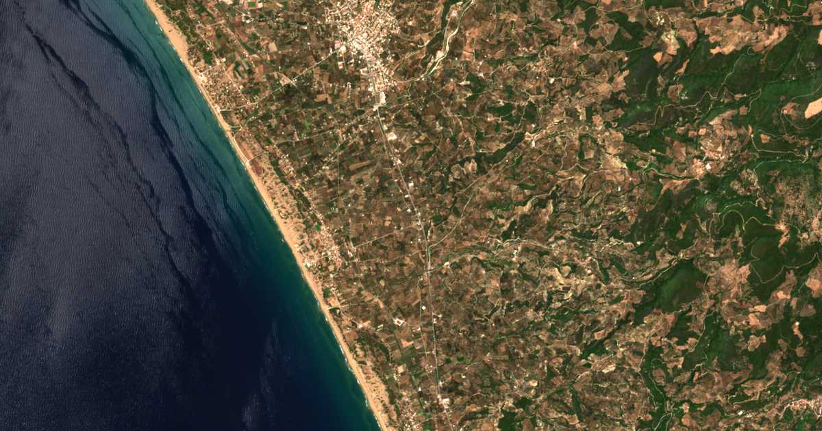 Mapa por satélite de Kámpos