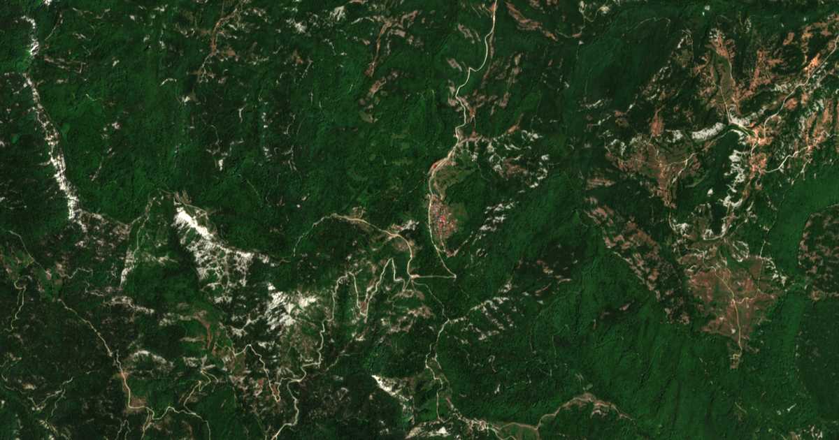 Mapa por satélite de Néa Kotýli