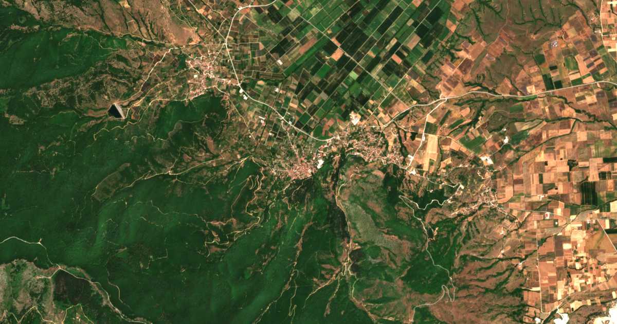 Mapa por satélite de Empórion