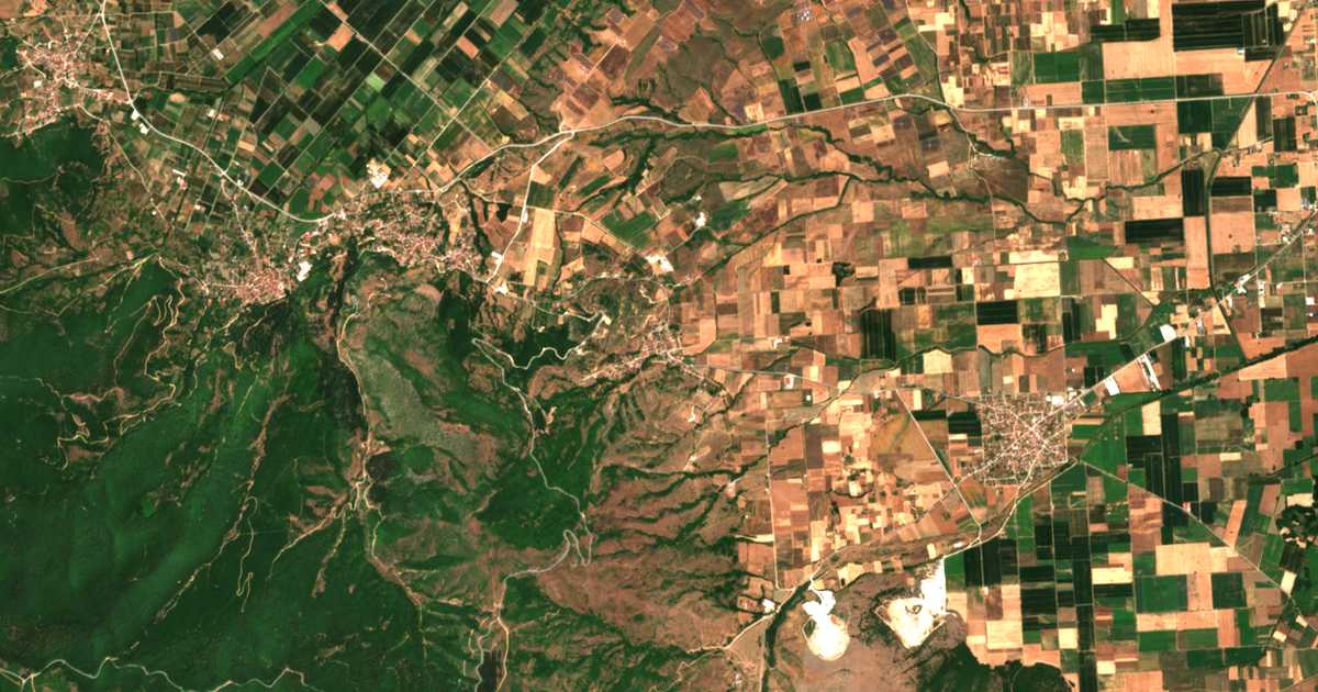 Mapa por satélite de Kryóvrysi