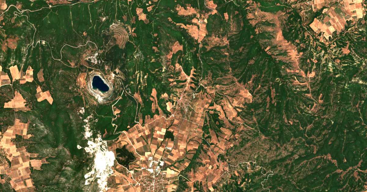 Mapa por satélite de Mikróvalton