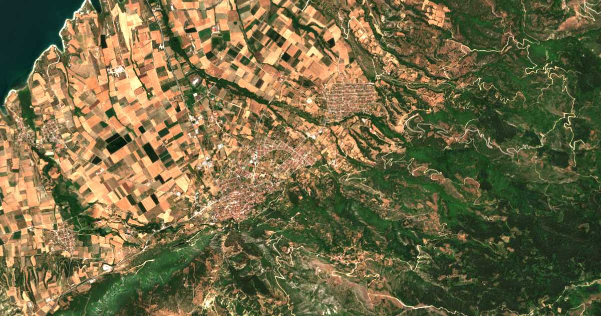 Mapa por satélite de Néa Kastaniá