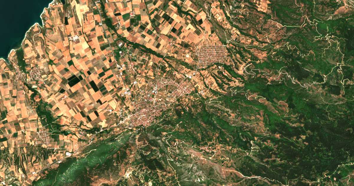 Mapa por satélite de Néa Láva