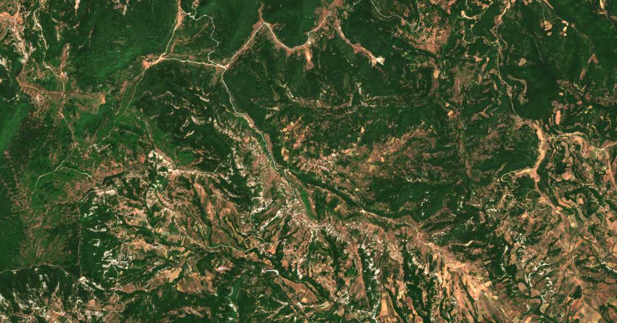 Mapa por satélite de Damaskiniá