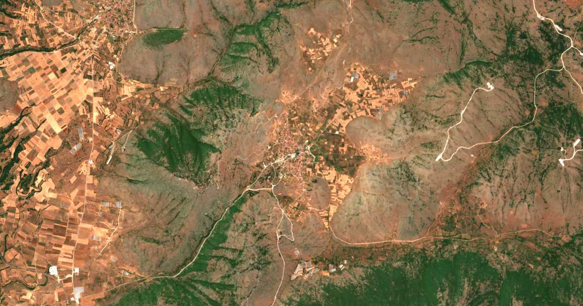 Mapa por satélite de Galatiní