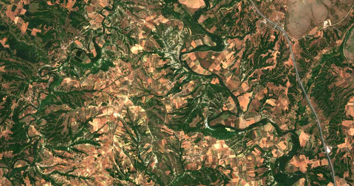 Mapa por satélite de Plataniá
